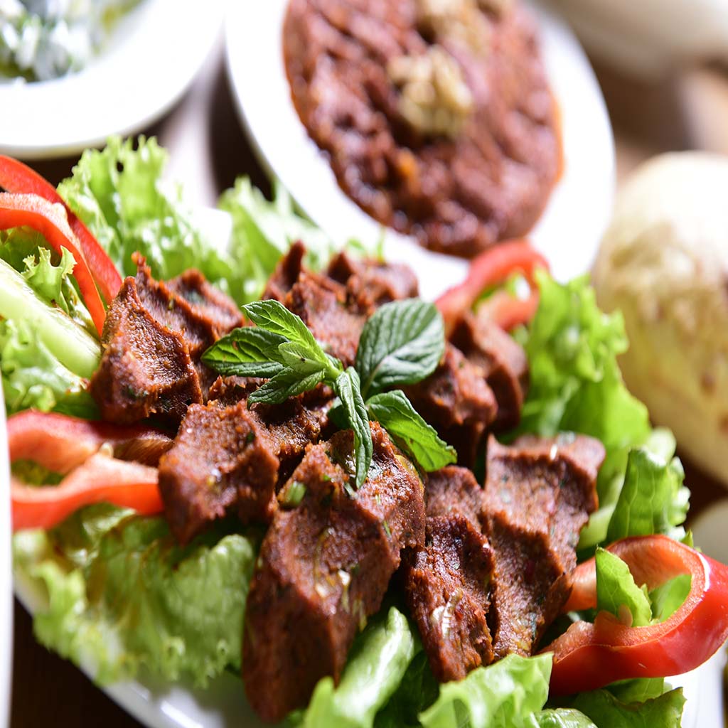 ÇİĞ KÖFTE